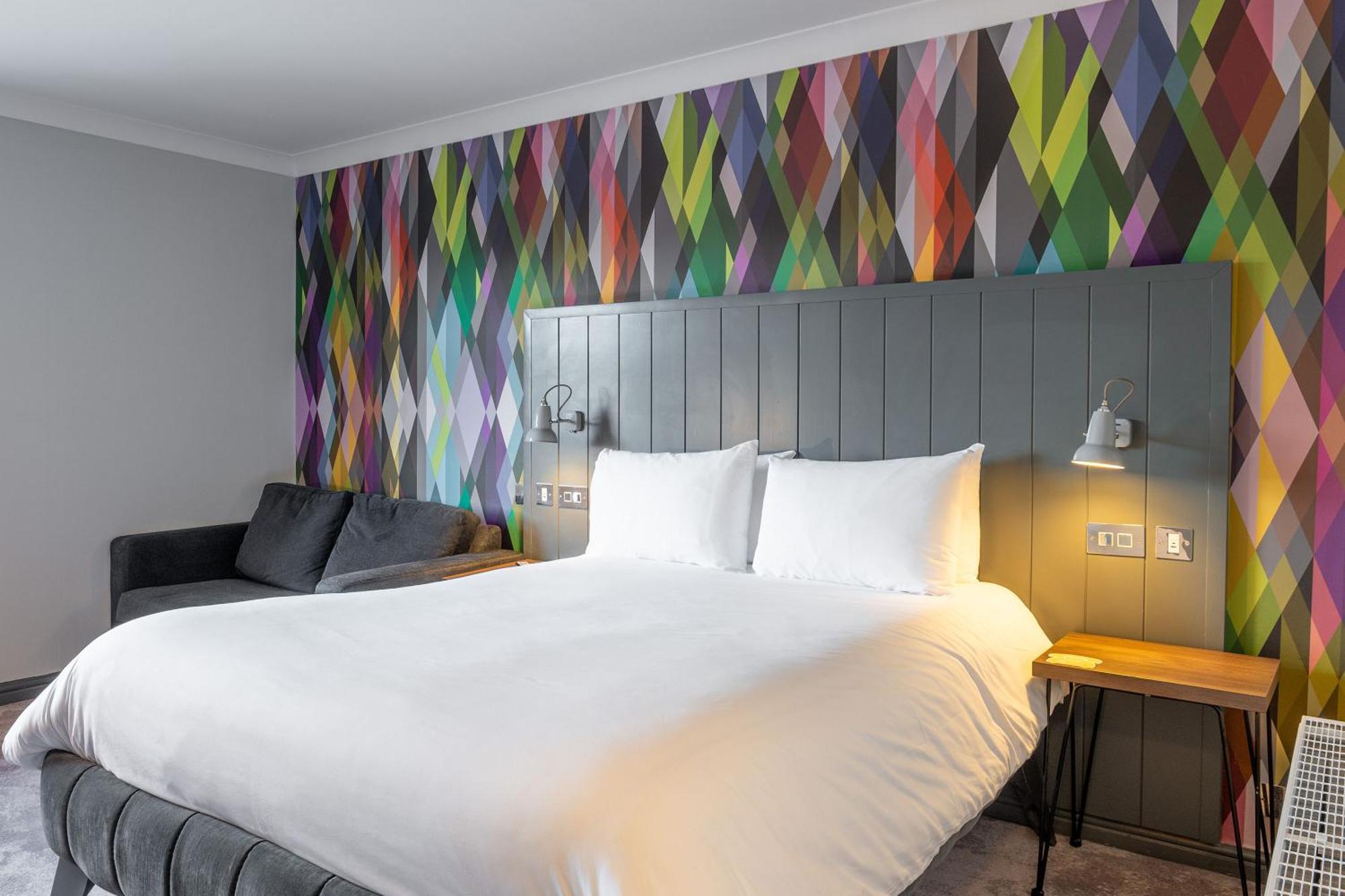 Village Hotel คาร์ดิฟฟ์ ภายนอก รูปภาพ